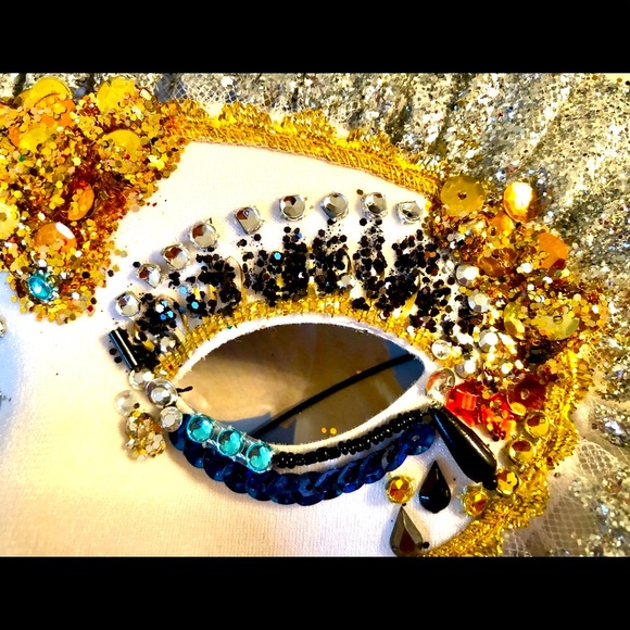 eye mask Mardi Gras Glittering feathered carnival Artisan embellished costume OS - Picture 2 of 15
